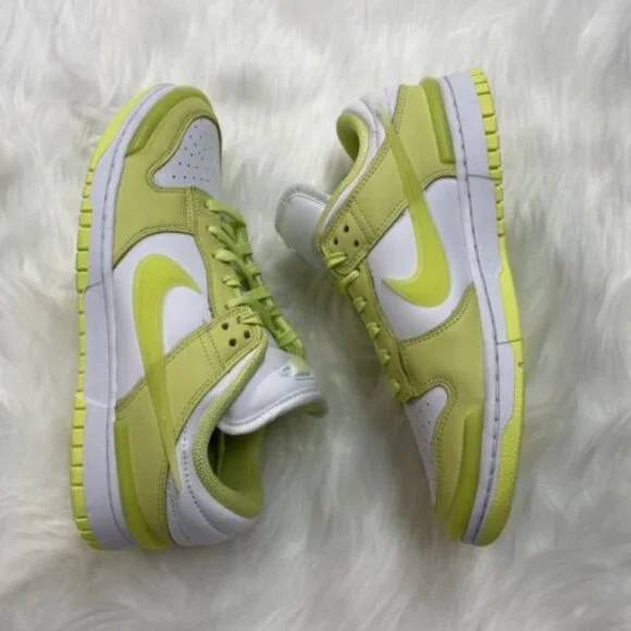 Nike Dunk Low Twist Low Womens Sportswear Shoes Green DZ2794-700 VNDS Size 9 - Picture 3 of 7